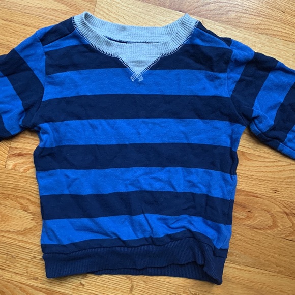 Carter’s Boys Sweater - size 4T - Picture 2 of 5